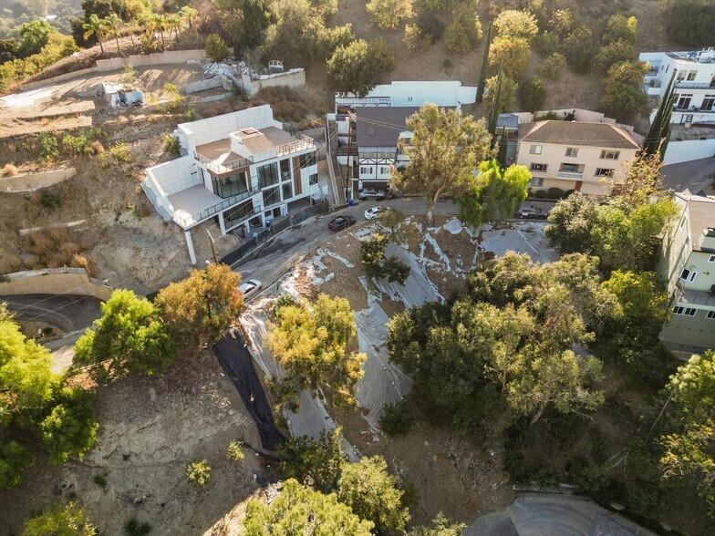 More Photos Of 3969 Oakfield Dr, Sherman Oaks Land For Sale
