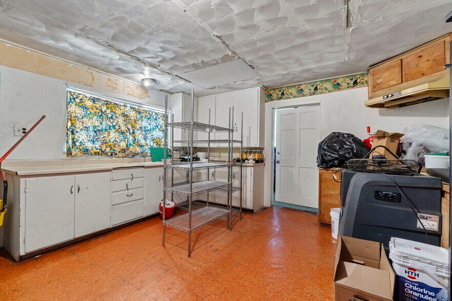 More Photos Of 12880 Avenue of the Giants, Myers Flat General Retail For Sale