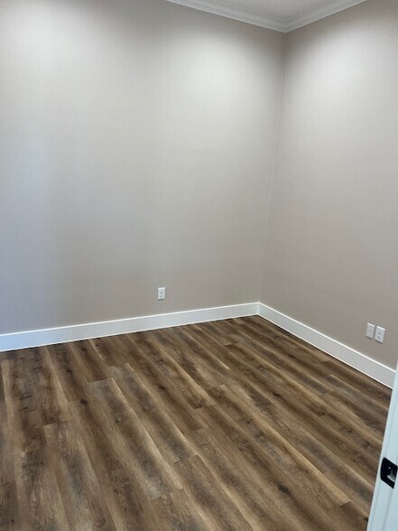 More Photos Of 18924 Kuykendahl Rd, Spring Office For Sale