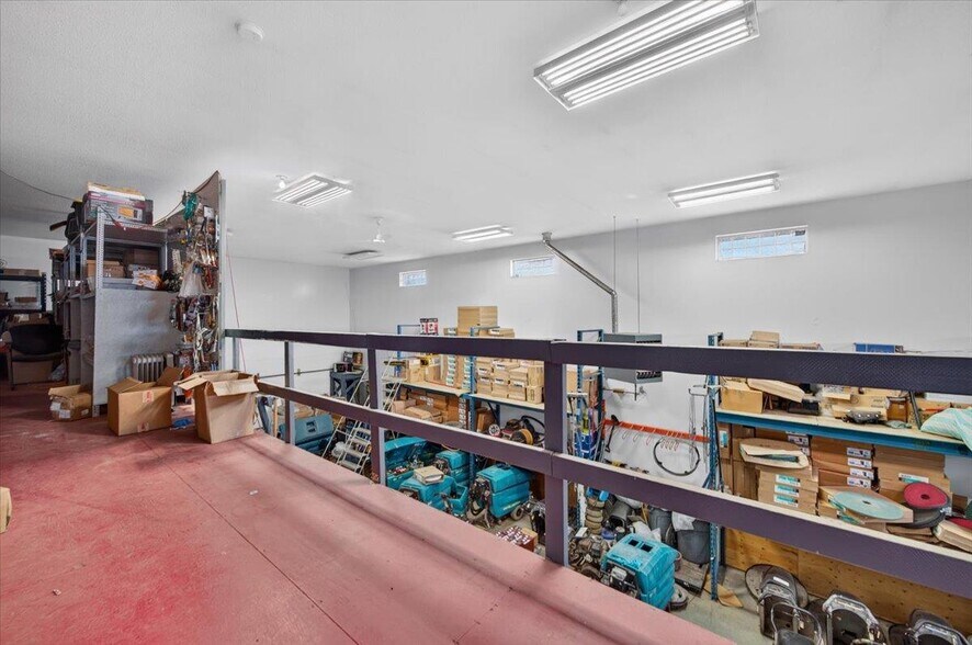 More Photos Of 12803 54th St NW, Edmonton Office For Sale