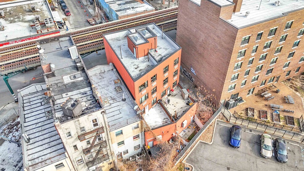 More Photos Of , Brooklyn Unknown For Sale