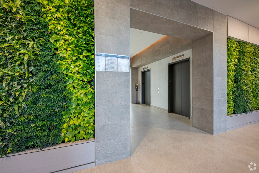 More Photos Of 440 Wheelers Farms Rd, Milford Office For Lease