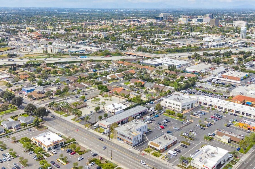 More Photos Of 1520 N Grand Ave, Santa Ana Medical For Sale