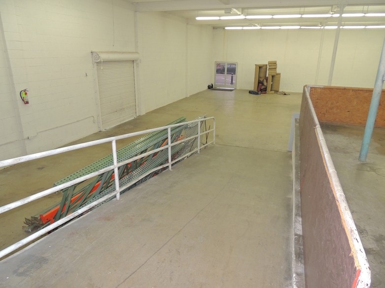 More Photos Of 706 A Ave, National City Freestanding For Lease