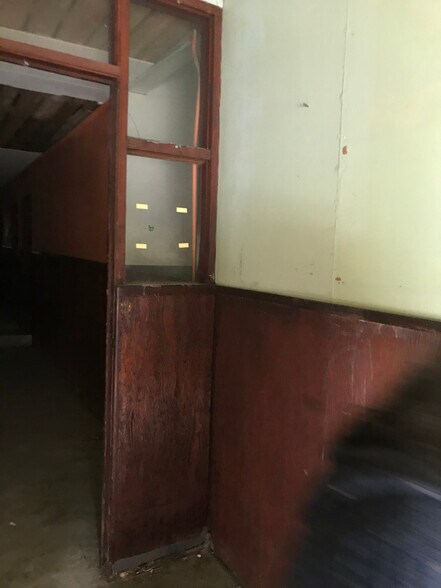 More Photos Of 337 Oak Ave, Spruce Pine Office For Lease