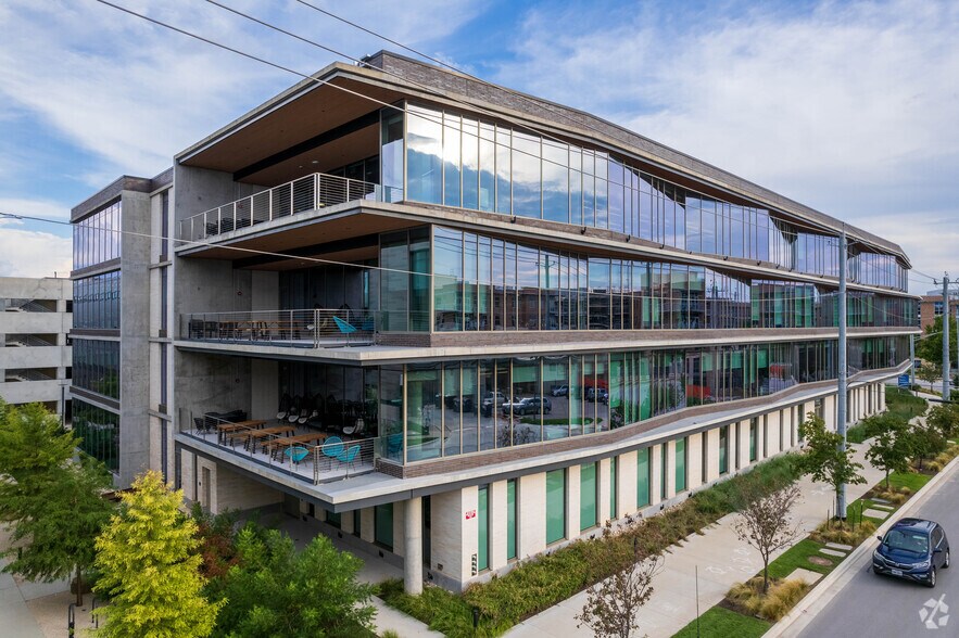 More Photos Of 4301 Bull Creek Rd, Austin Office For Lease