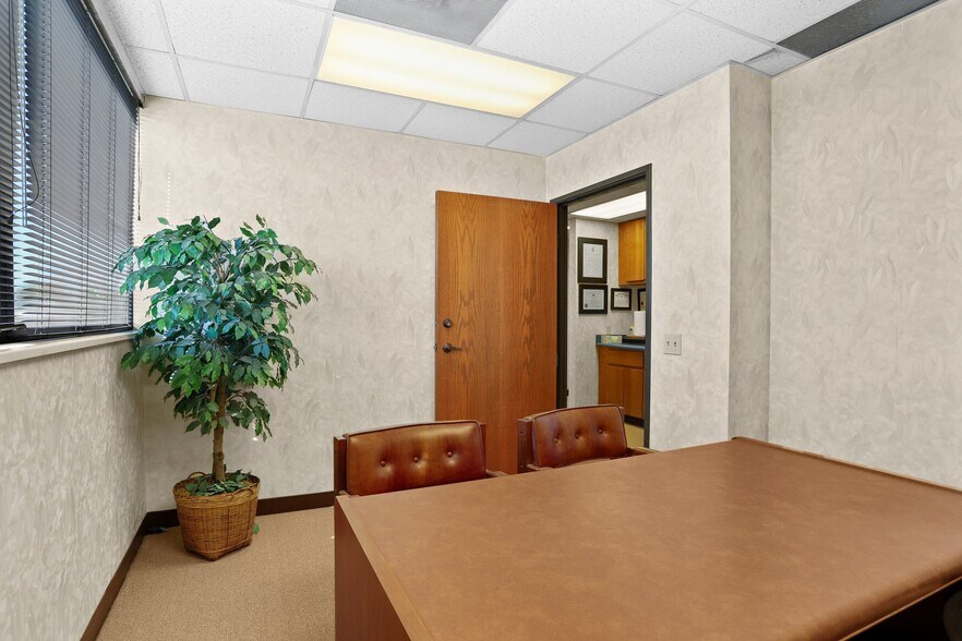 More Photos Of 999 N Tustin Ave, Santa Ana Medical For Sale