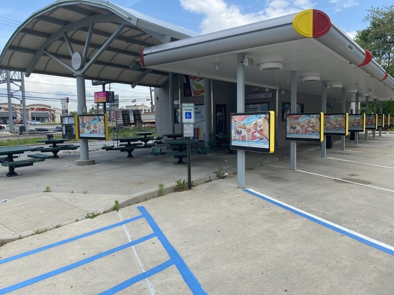 More Photos Of 244 US Highway 46, Totowa Fast Food For Lease