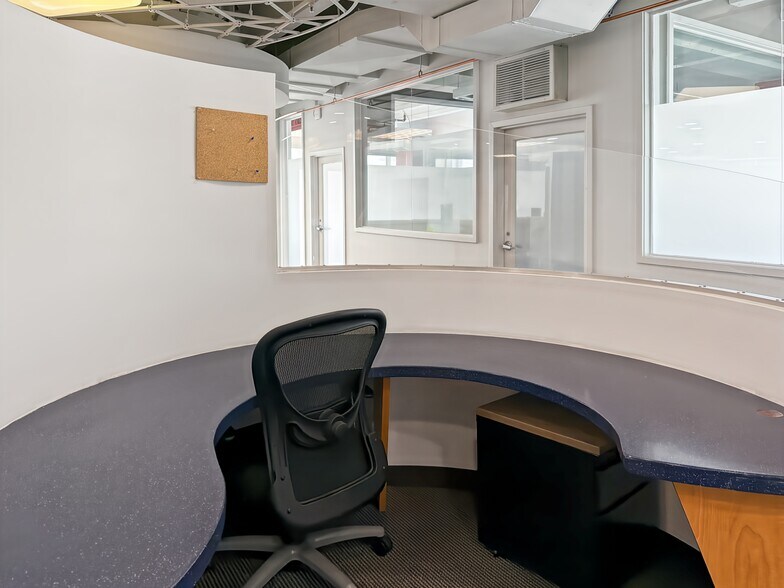 More Photos Of 1688 Meridian Ave, Miami Beach Coworking Space