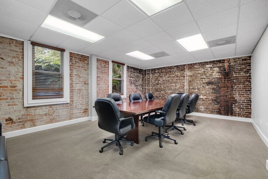 More Photos Of 107 W 5th, Tallahassee Office For Lease