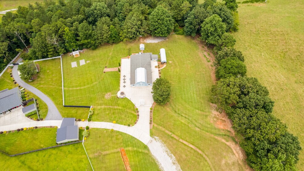 More Photos Of 100 McPherson Rd, Villa Rica Lodge Meeting Hall For Sale
