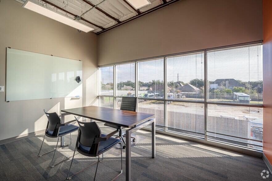 More Photos Of 15500 Voss Rd, Sugar Land Unknown For Sale