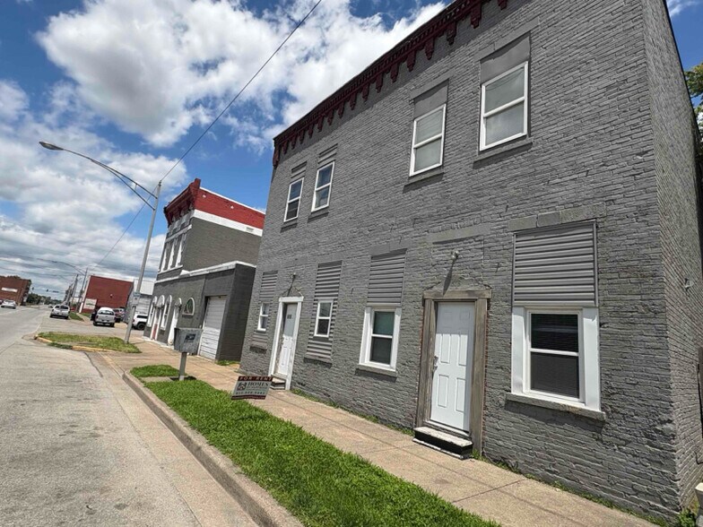 Primary Photo Of 613 N Fulton Ave, Evansville Apartments For Sale