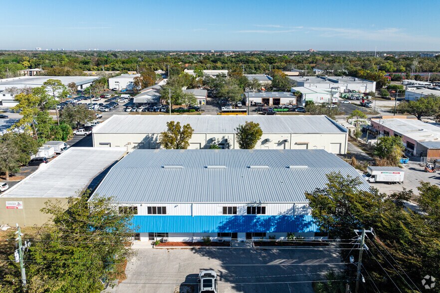 More Photos Of 2221 Corporation Blvd, Naples Light Manufacturing For Sale