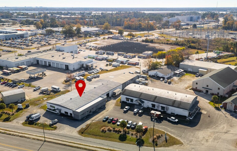 More Photos Of 4451 Dorchester Rd, North Charleston Warehouse For Lease