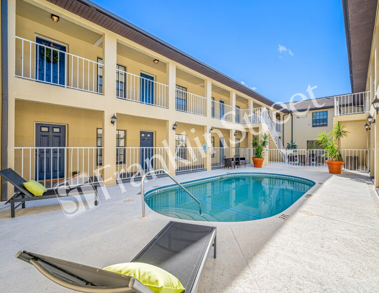 More Photos Of 10490 Chalmer St, Spring Hill Apartments For Sale