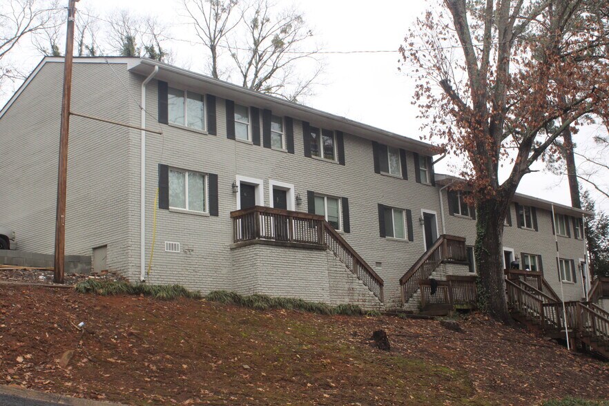 More Photos Of 2451 Peachwood Cir NE, Atlanta Apartments For Sale