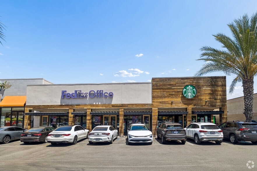 More Photos Of 4500-4550 Van Nuys Blvd, Van Nuys Unknown For Lease