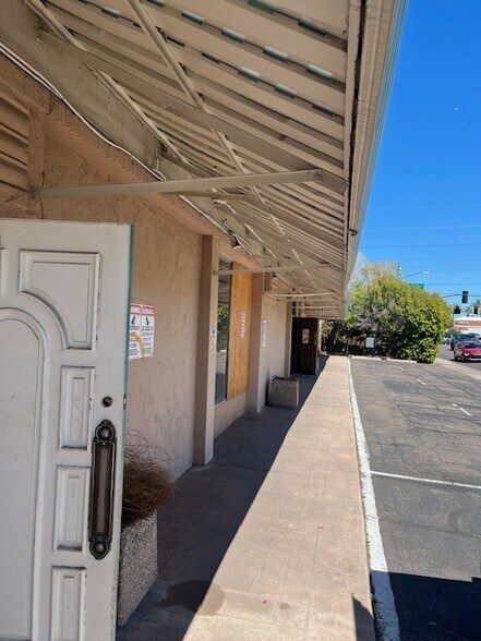 More Photos Of 2810 N 7th Ave, Phoenix Storefront For Lease