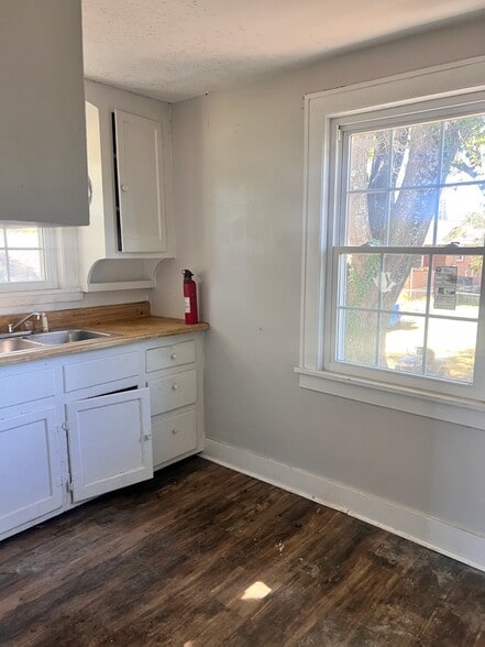More Photos Of 640 36th St NW, Roanoke Apartments For Sale