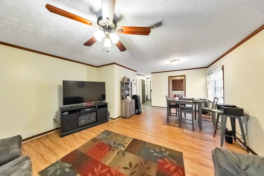 More Photos Of 145 Hunters Ln, Fayetteville Multifamily For Sale