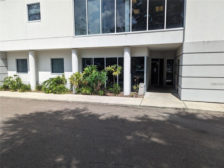 More Photos Of 4741 NW 8th Ave, Gainesville Medical For Sale