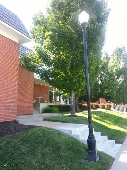 More Photos Of 8001 Conser St, Overland Park Office For Lease