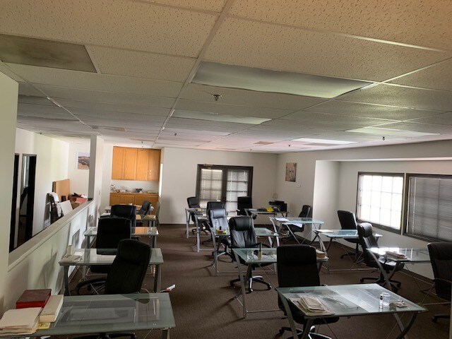 More Photos Of 1611 E 4th St, Santa Ana Loft Creative Space For Lease