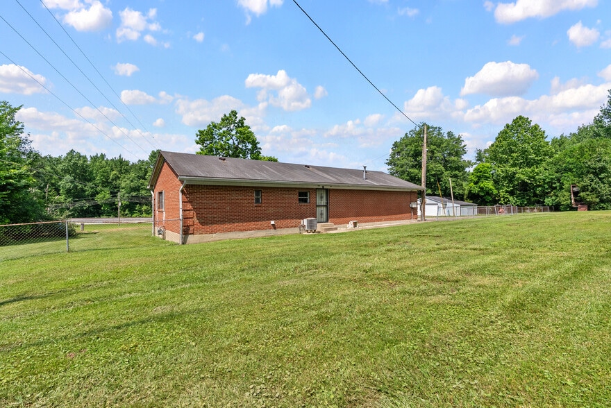More Photos Of 130 Cooper Run, Shepherdsville Warehouse For Sale