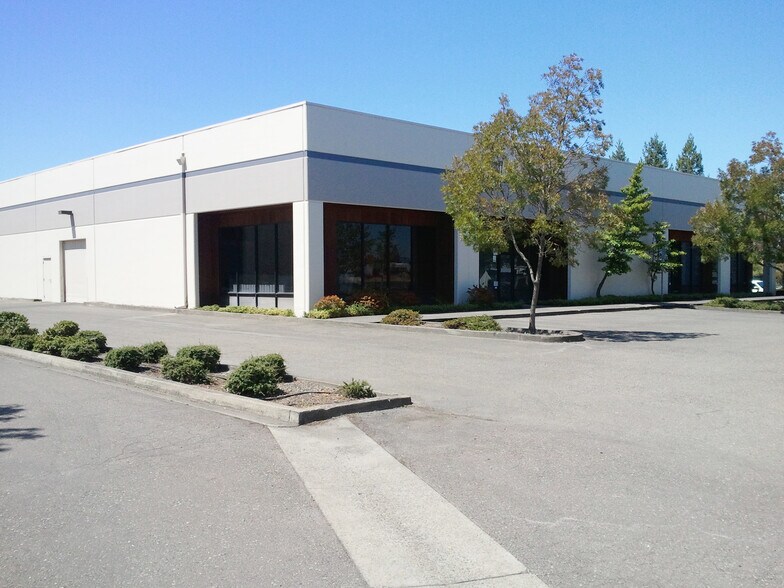 More Photos Of 3130 Regional Pky, Santa Rosa Manufacturing For Lease