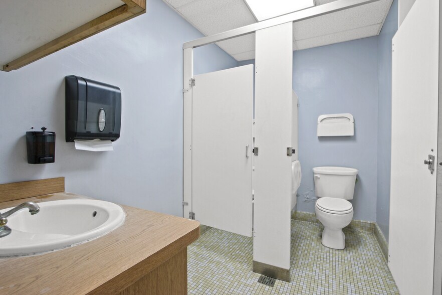 More Photos Of 6575 Crescent Ave, Buena Park Schools For Lease