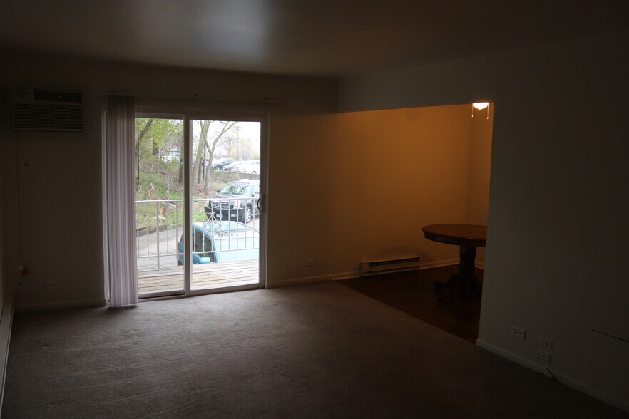 More Photos Of 37 Nippersink Blvd, Fox Lake Apartments For Sale