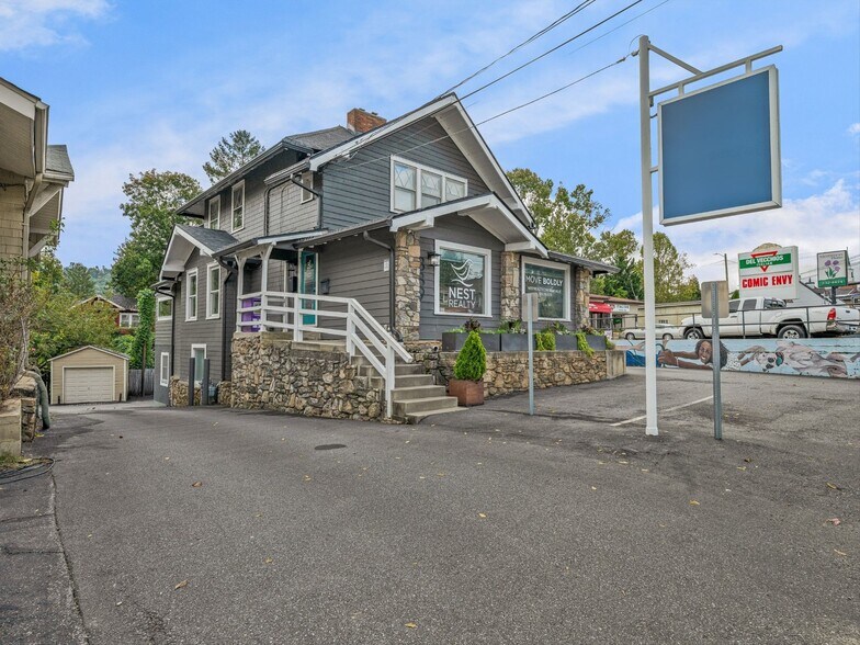 More Photos Of 339 Merrimon Ave, Asheville Office For Sale