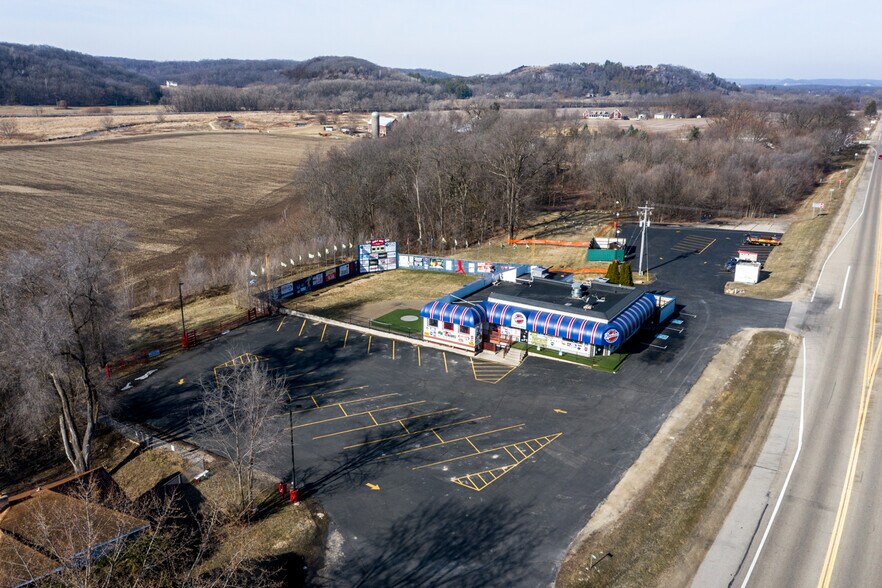 More Photos Of 10267 US Highway 14, Mazomanie Sports And Entertainment For Sale