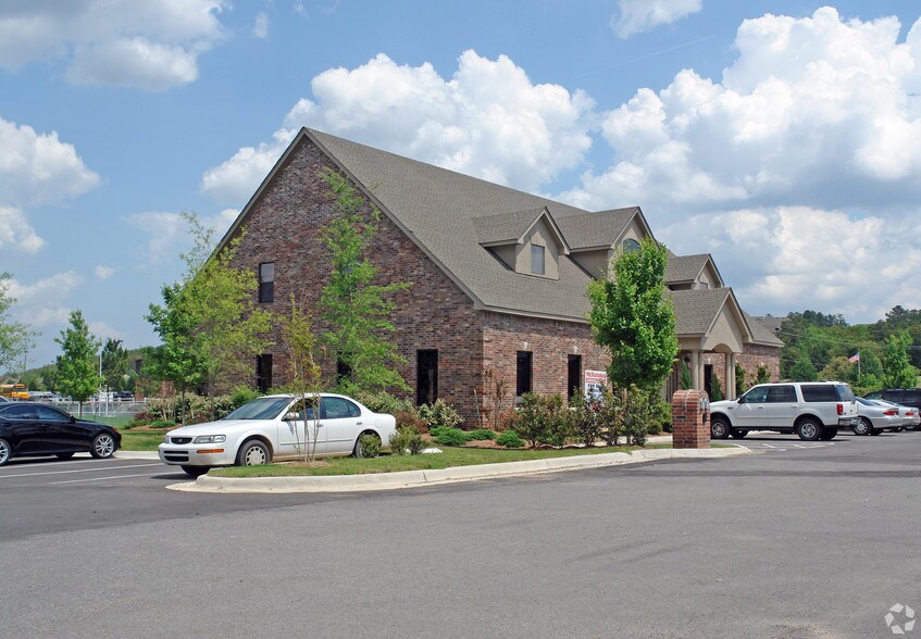 More Photos Of 6323 Ranch Dr, Little Rock Office For Lease