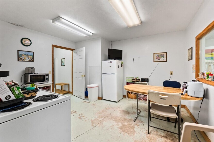 More Photos Of 1304 Main St, Gouldsboro Industrial For Sale