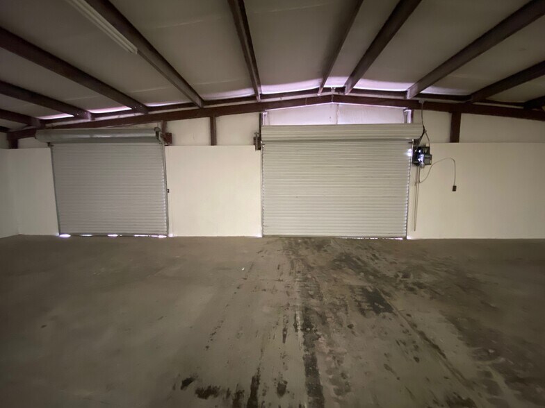 More Photos Of 103 Industrial Park Dr, Perry Warehouse For Lease