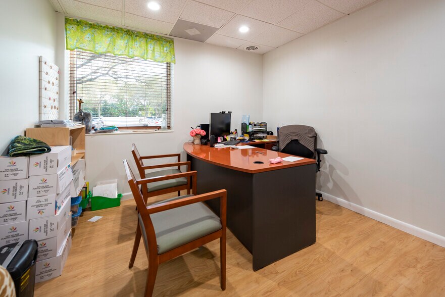 More Photos Of 8201 W Mcnab Rd, Tamarac General Retail For Sale