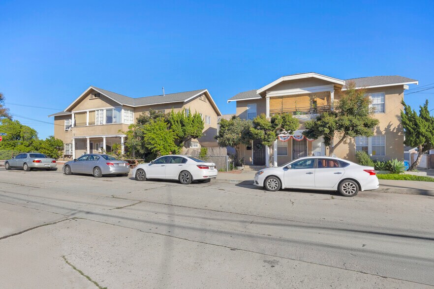 Primary Photo Of 522 N Centre St, San Pedro Apartments For Sale