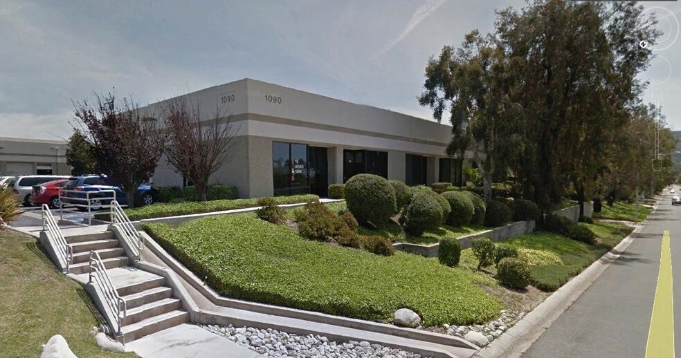 Primary Photo Of 1090 Lawrence Dr, Newbury Park Showroom For Lease