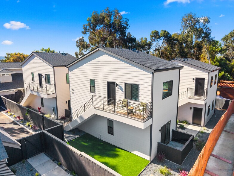 More Photos Of 832 Desty St, San Diego Apartments For Sale
