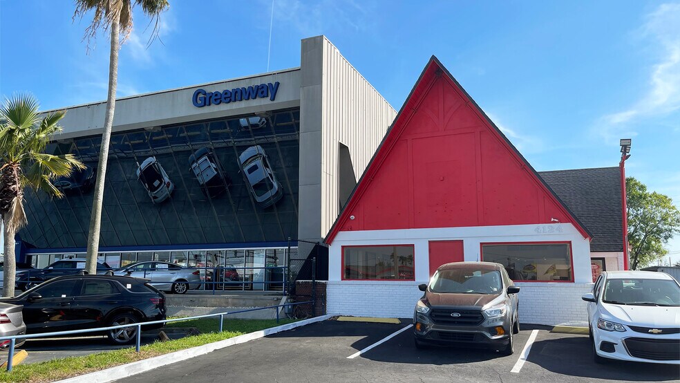 More Photos Of 4124 W Colonial Dr, Orlando Auto Dealership For Sale