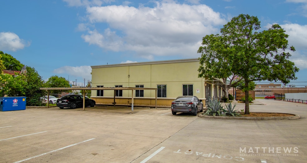 More Photos Of 7127 Somerset Rd, San Antonio Medical For Lease