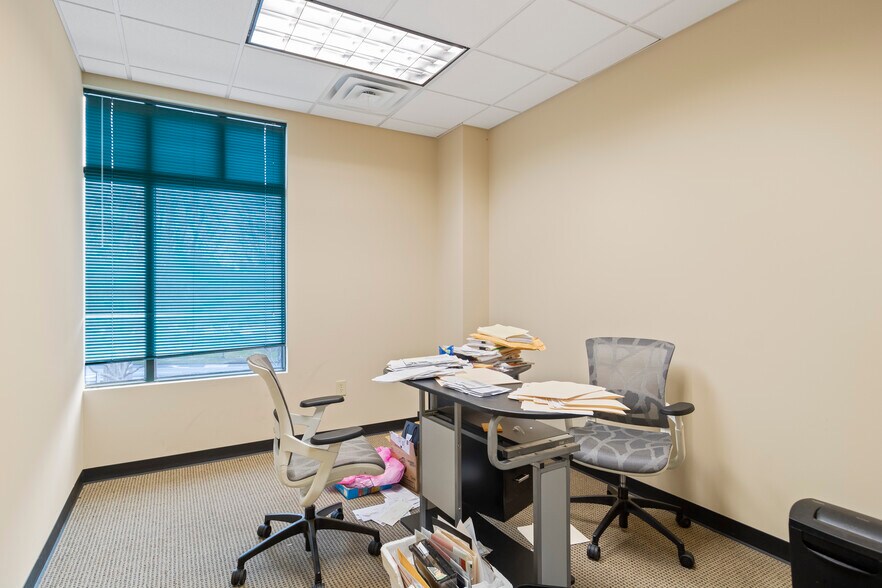 More Photos Of 1690 Roberts Blvd, Kennesaw Warehouse For Sale