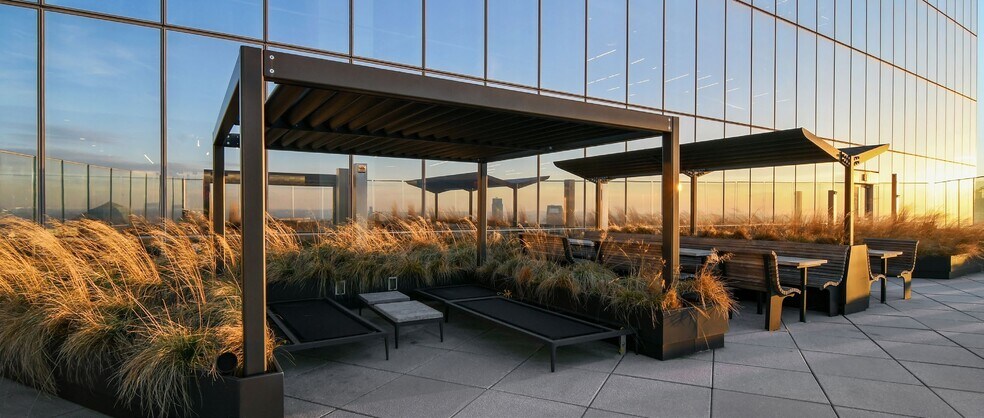 More Photos Of 4 World Trade Center, New York Office For Lease