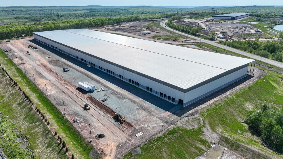 More Photos Of 125 Crossroads Blvd S, Hazleton Distribution For Lease