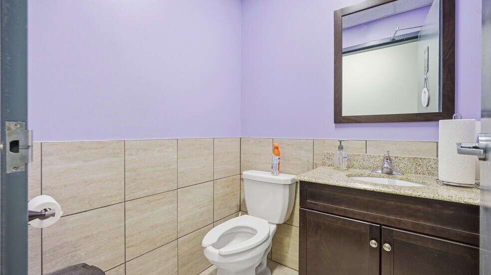 More Photos Of 15 Carlton Dr, St. Albert Flex For Sale