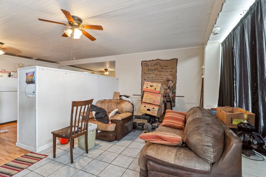 More Photos Of 462-470 2nd Ave, Troy Storefront Retail Residential For Sale