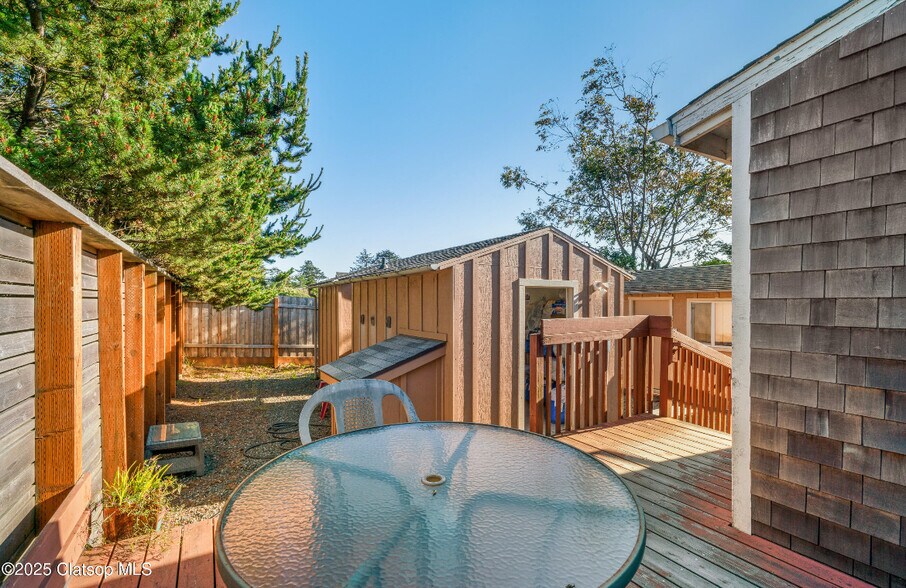 More Photos Of 186 Laneda Ave, Manzanita Storefront Retail Office For Sale