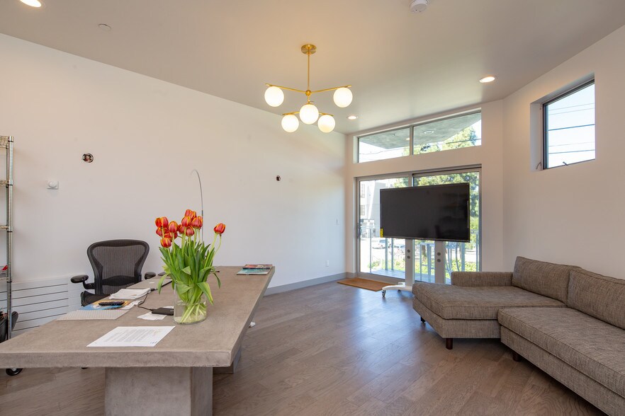 More Photos Of 350 4th St, Oakland Apartments For Sale